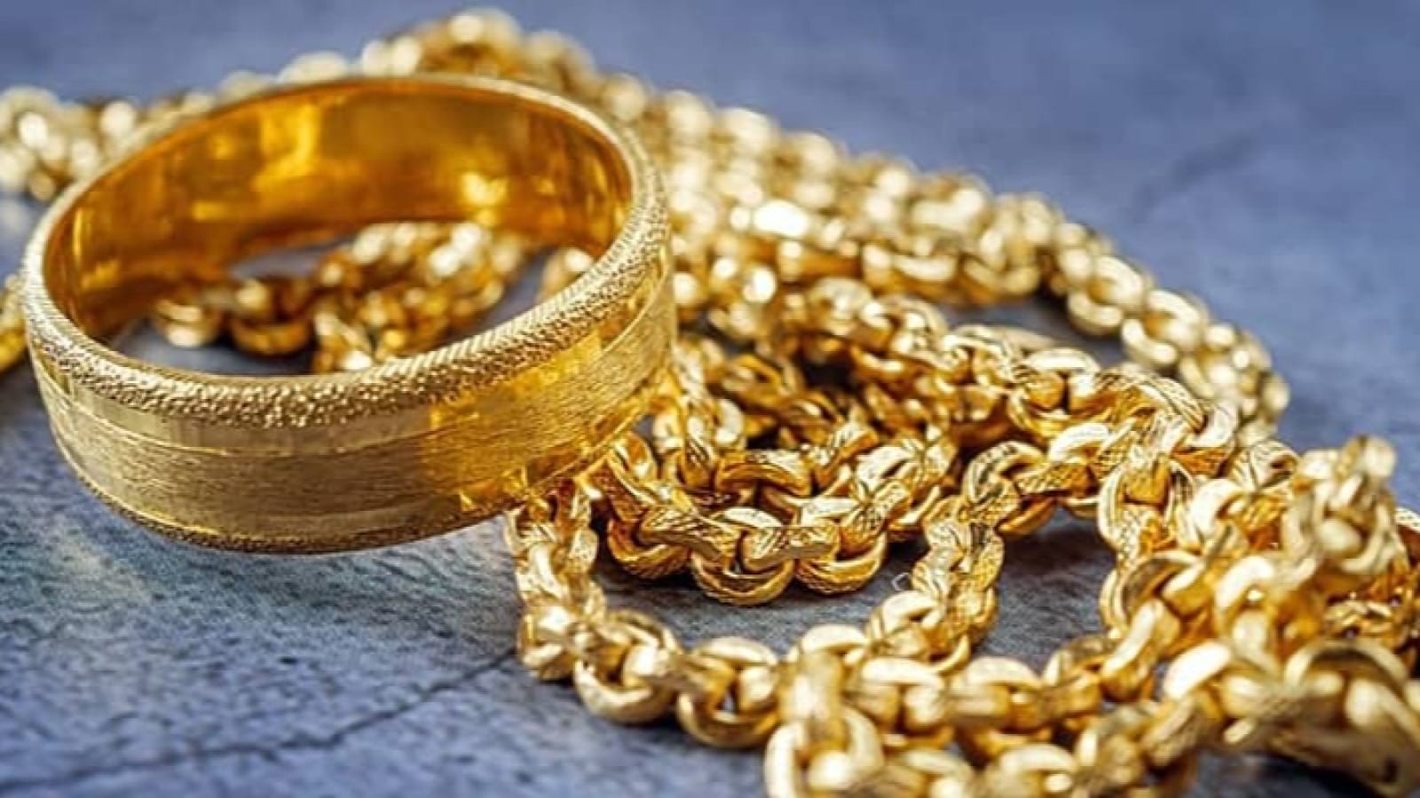 ارتفاع أسعار الذهب والليرات في الأردن الخميس